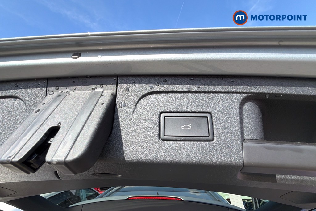 Volkswagen Touran Match Manual Petrol People Carrier - Stock Number (1668343) - 21st supplementary image
