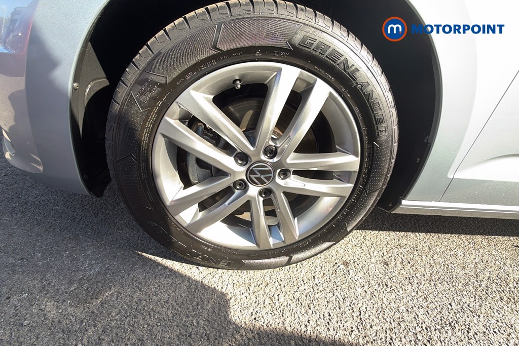Volkswagen Touran Match Manual Petrol People Carrier - Stock Number (1668343) - 38th supplementary image