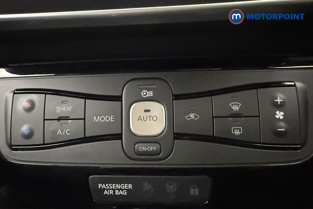 Nissan Leaf Tekna Automatic Electric Hatchback - Stock Number (1668439) - 16th supplementary image