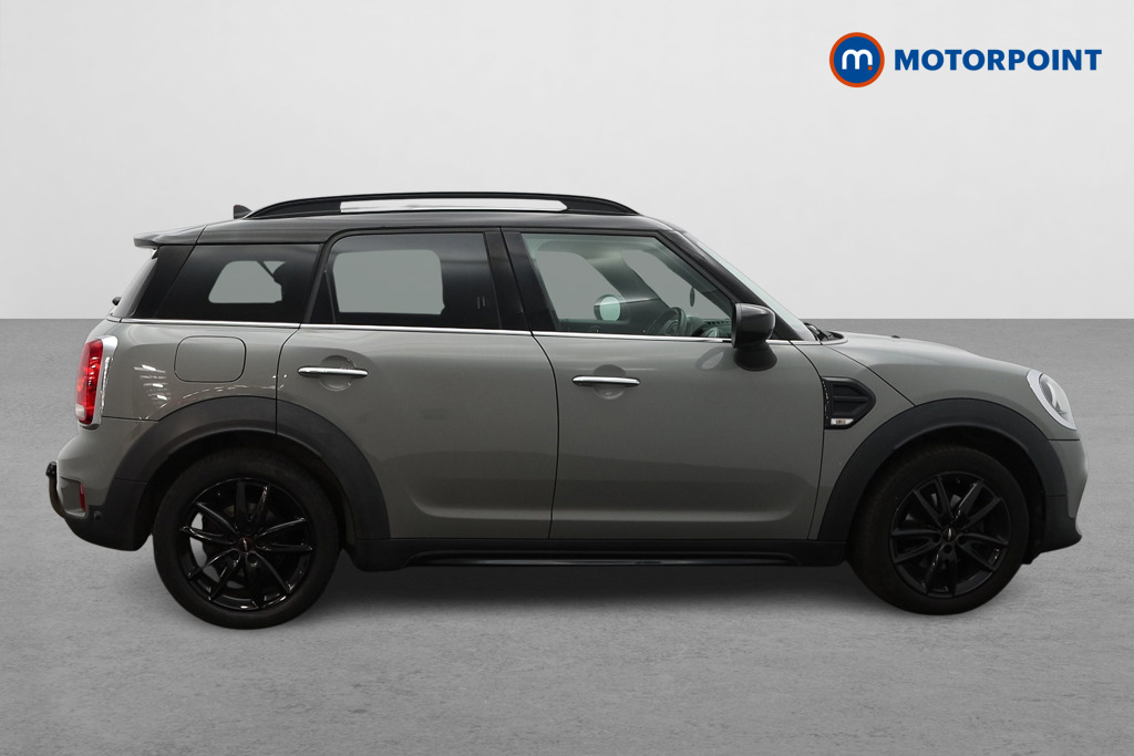 Mini Countryman Cooper Sport Manual Petrol SUV - Stock Number (1668804) - Drivers side