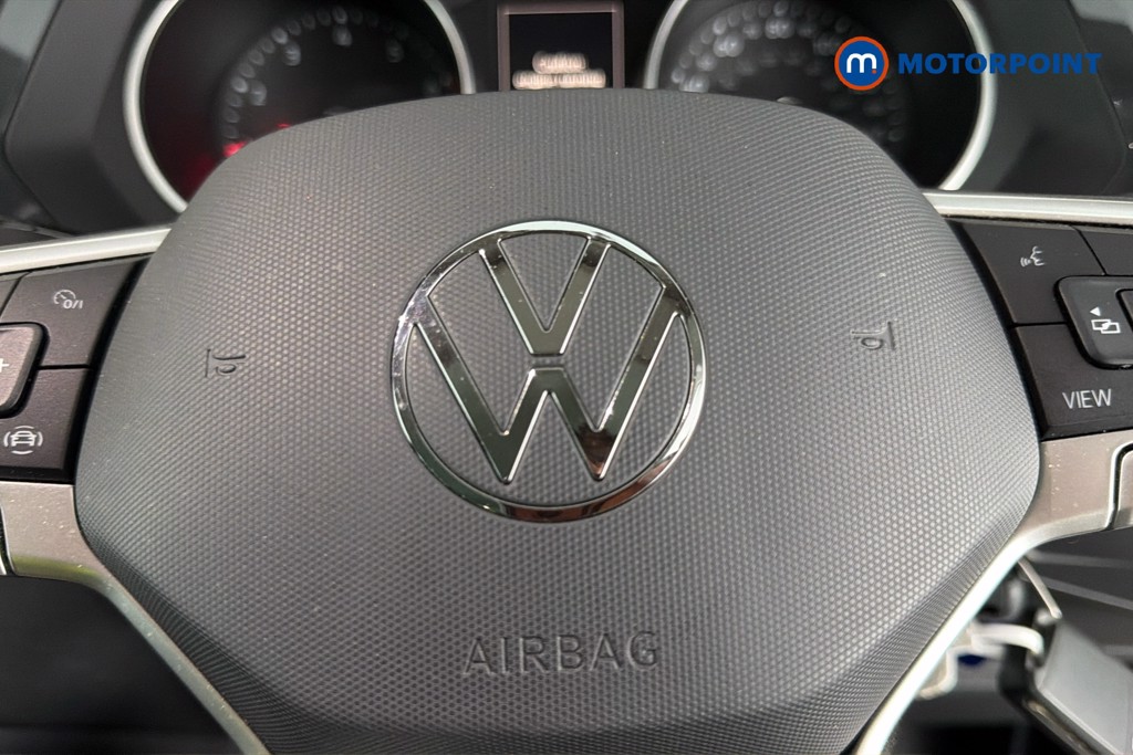 Volkswagen Tiguan Life Manual Petrol SUV - Stock Number (1668817) - 5th supplementary image