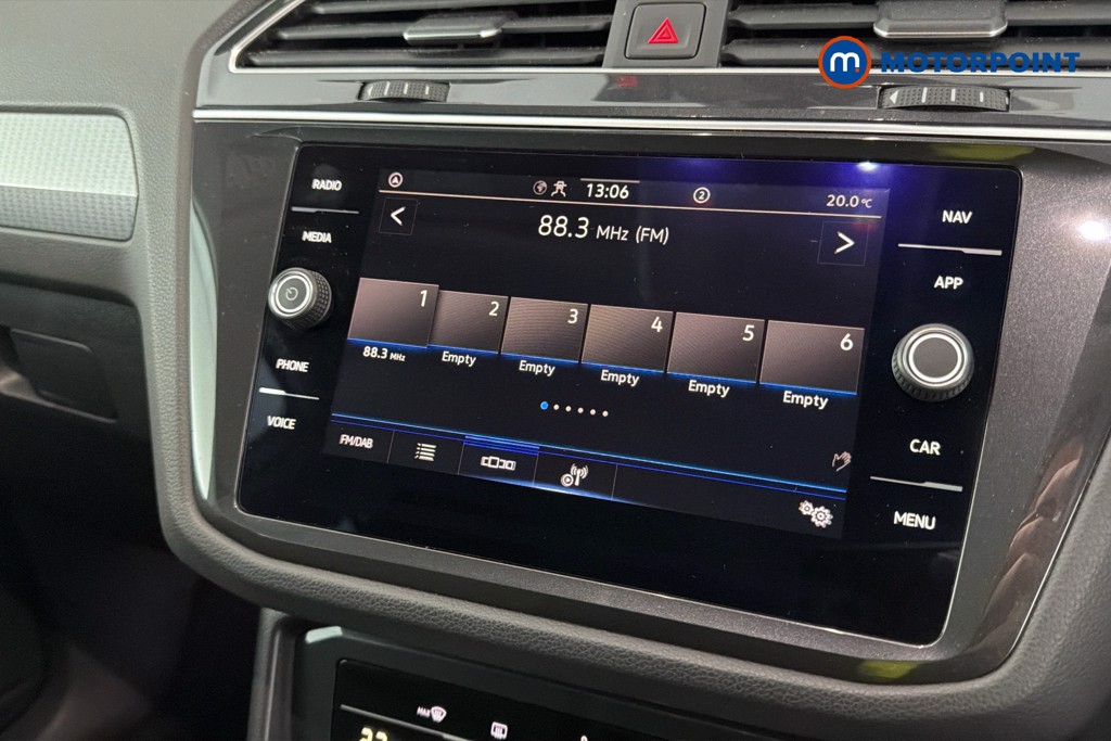 Volkswagen Tiguan Life Manual Petrol SUV - Stock Number (1668817) - 9th supplementary image