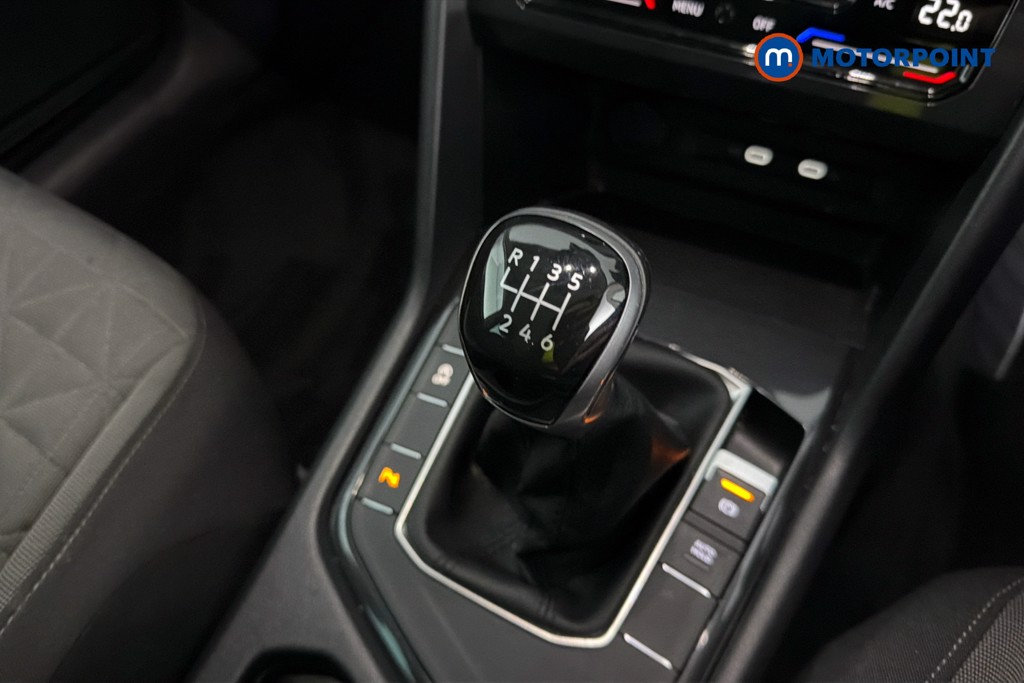 Volkswagen Tiguan Life Manual Petrol SUV - Stock Number (1668817) - 13th supplementary image