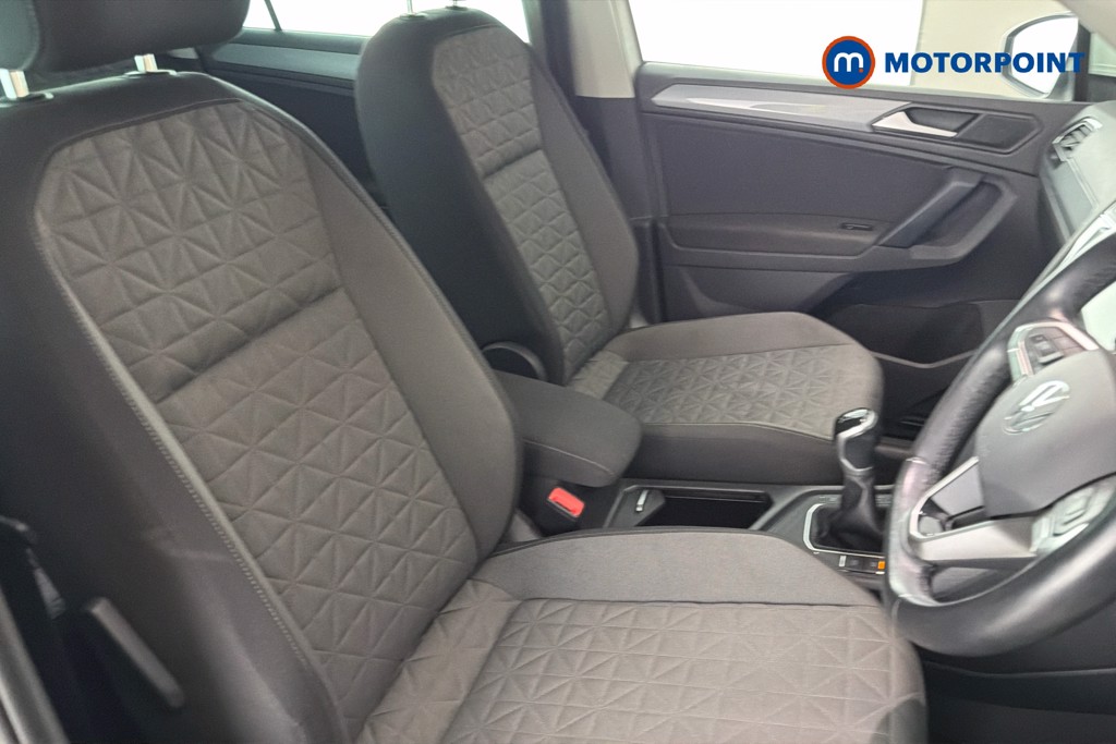 Volkswagen Tiguan Life Manual Petrol SUV - Stock Number (1668817) - 14th supplementary image