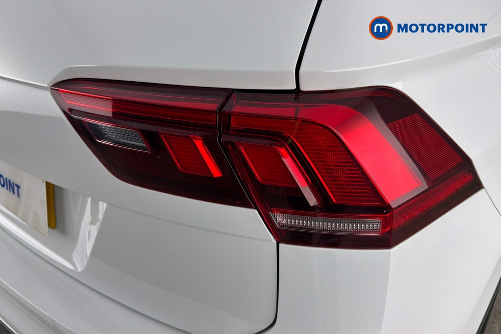 Volkswagen Tiguan Life Manual Petrol SUV - Stock Number (1668817) - 34th supplementary image