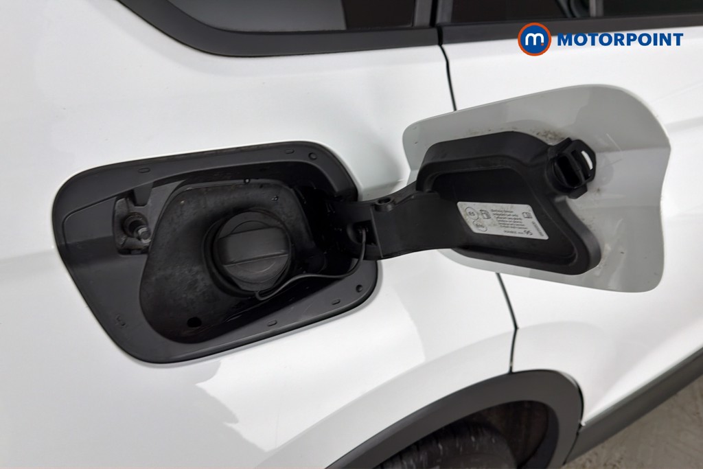 Volkswagen Tiguan Life Manual Petrol SUV - Stock Number (1668817) - 41st supplementary image