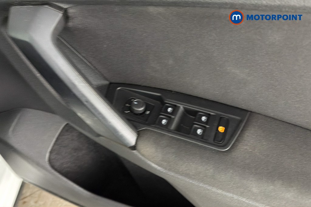 Volkswagen Tiguan Life Manual Petrol SUV - Stock Number (1668817) - 42nd supplementary image