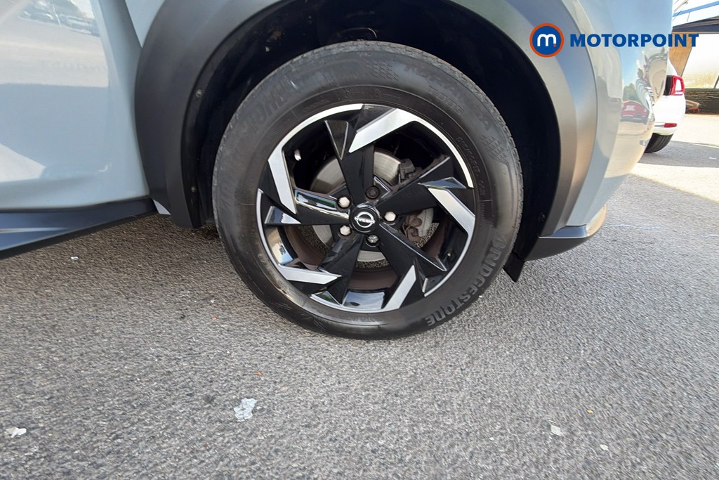 Nissan Juke N-Connecta Automatic Petrol SUV - Stock Number (1668946) - 27th supplementary image