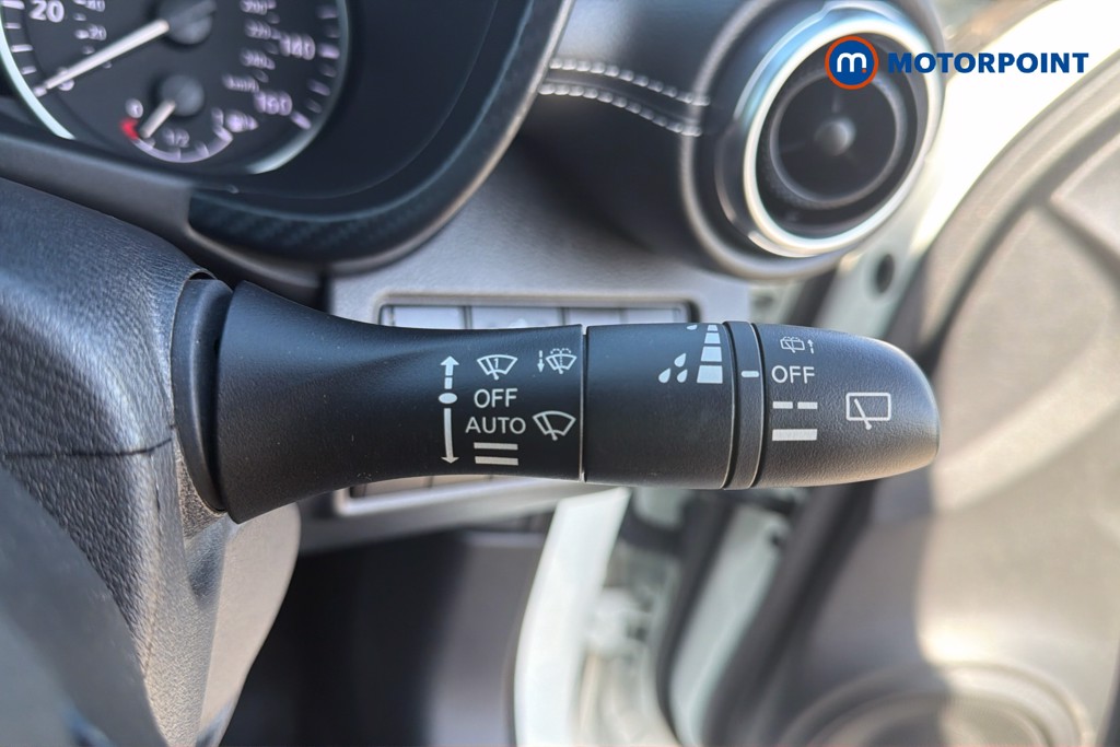 Nissan Juke N-Connecta Automatic Petrol-Electric Hybrid SUV - Stock Number (1668947) - 12th supplementary image