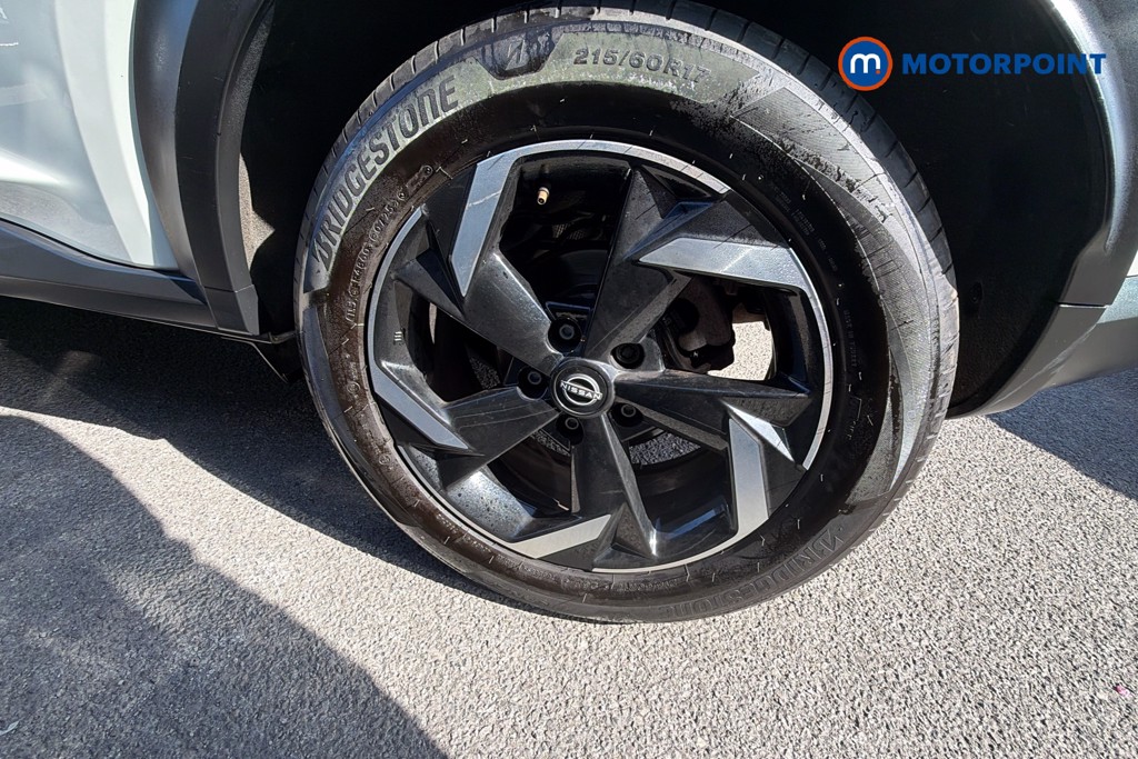 Nissan Juke N-Connecta Automatic Petrol-Electric Hybrid SUV - Stock Number (1668947) - 20th supplementary image