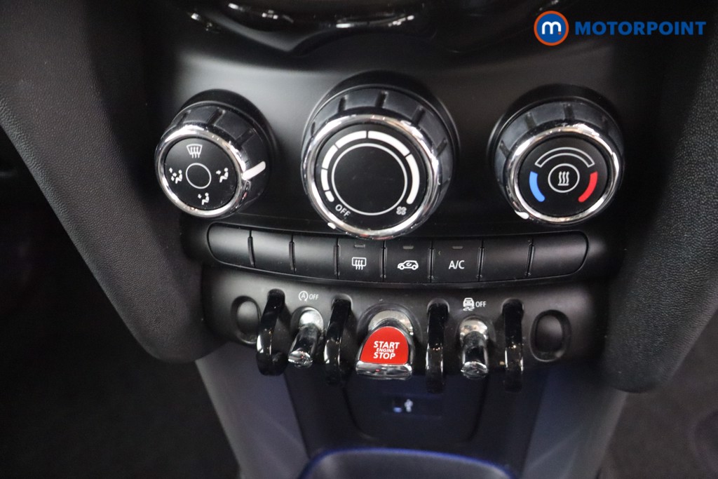 Mini Hatchback One Classic Manual Petrol Hatchback - Stock Number (1669061) - 3rd supplementary image