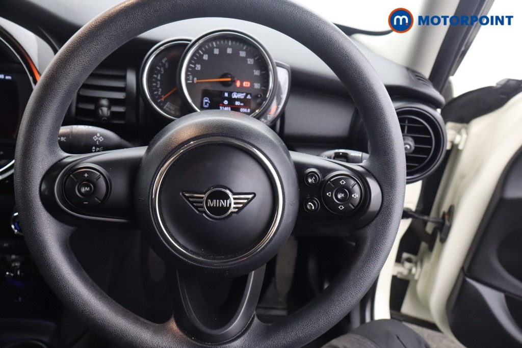 Mini Hatchback One Classic Manual Petrol Hatchback - Stock Number (1669061) - 6th supplementary image