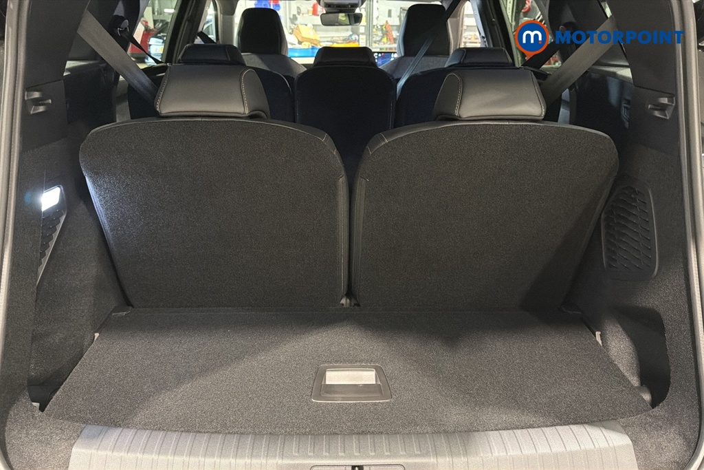Peugeot 5008 Allure Premium Automatic Petrol SUV - Stock Number (1669338) - 32nd supplementary image
