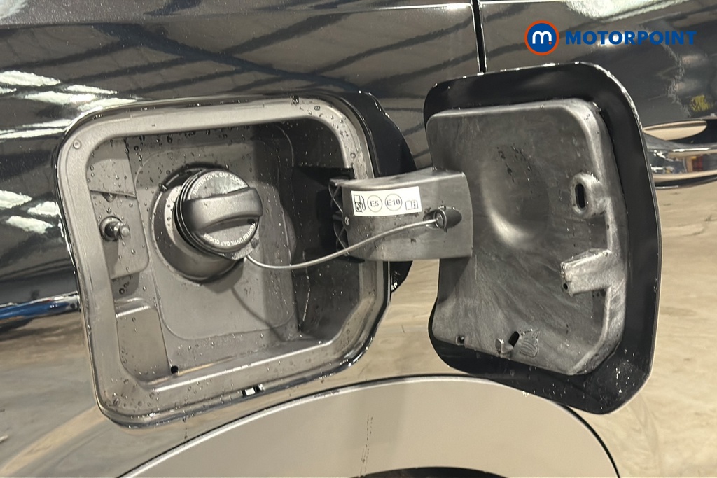 Peugeot 5008 Allure Premium Automatic Petrol SUV - Stock Number (1669338) - 41st supplementary image