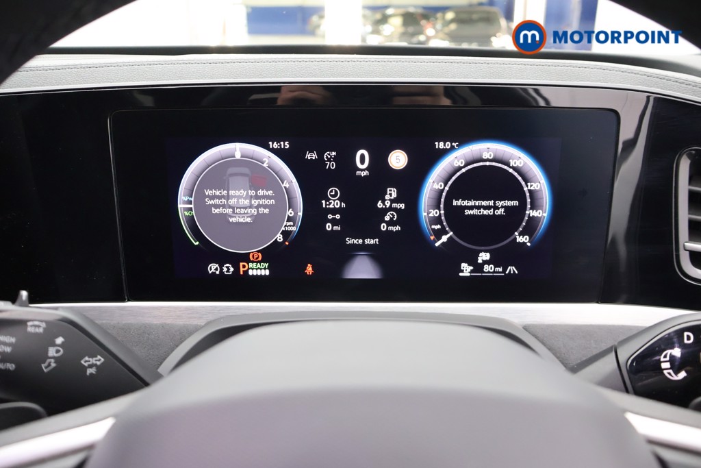 Volkswagen Passat R-Line Automatic Petrol Plug-In Hybrid Estate - Stock Number (1669390) - 4th supplementary image