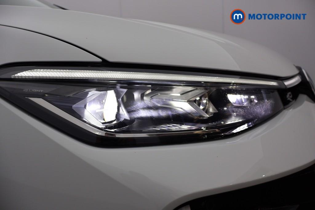 Volkswagen Passat R-Line Automatic Petrol Plug-In Hybrid Estate - Stock Number (1669390) - 38th supplementary image