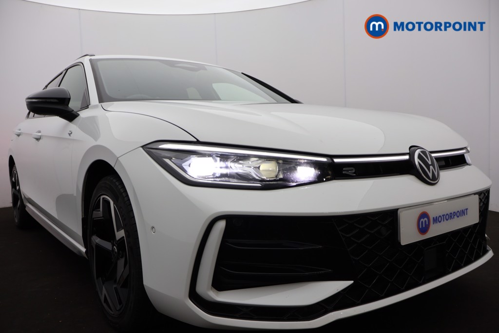 Volkswagen Passat R-Line Automatic Petrol Plug-In Hybrid Estate - Stock Number (1669390) - 42nd supplementary image