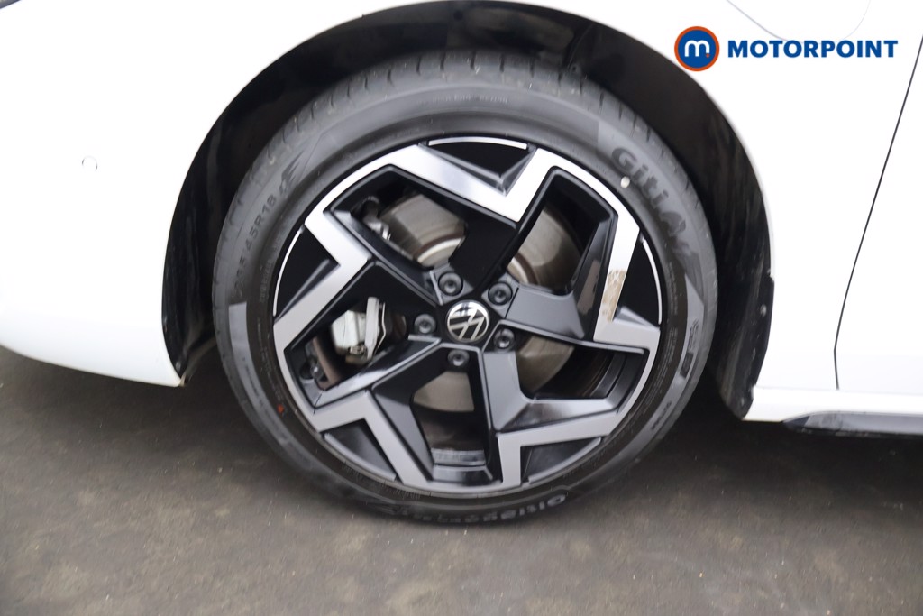 Volkswagen Passat R-Line Automatic Petrol Plug-In Hybrid Estate - Stock Number (1669390) - 45th supplementary image