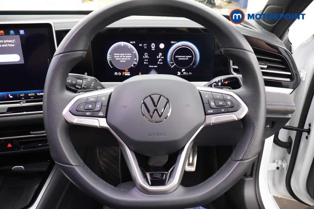 Volkswagen Passat R-Line Automatic Petrol Plug-In Hybrid Estate - Stock Number (1669390) - 1st supplementary image