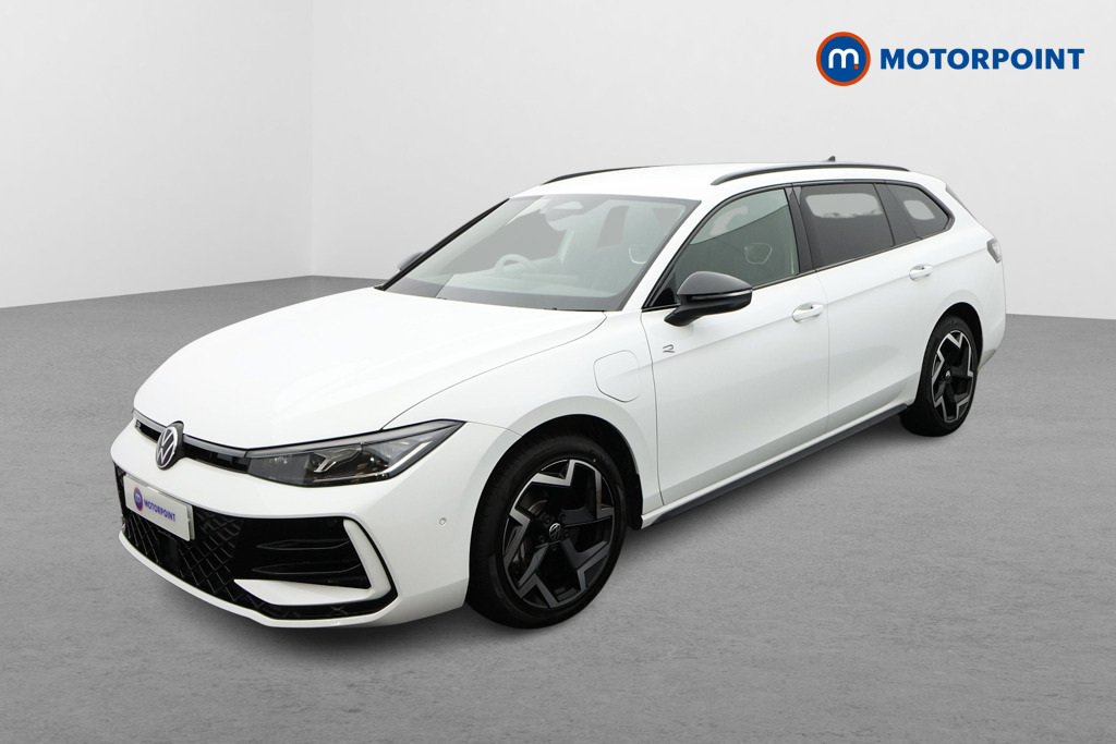 Volkswagen Passat R-Line Automatic Petrol Plug-In Hybrid Estate - Stock Number (1669390) - Passenger side front corner