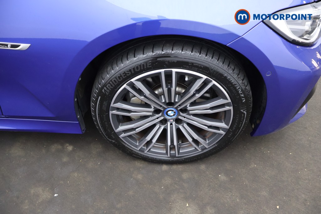 BMW 3 Series M Sport Automatic Petrol Plug-In Hybrid Saloon - Stock Number (1669425) - 4th supplementary image