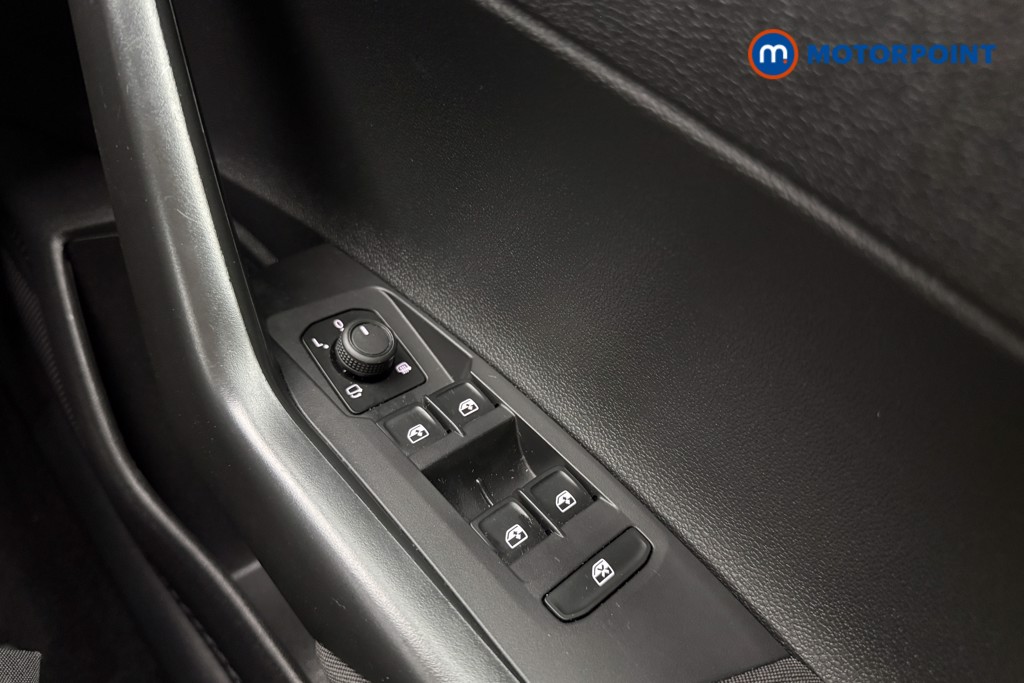 Volkswagen Taigo Life Automatic Petrol SUV - Stock Number (1669473) - 17th supplementary image