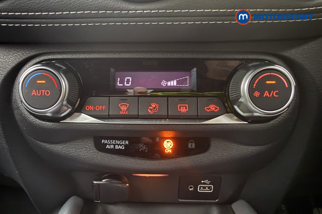 Nissan Juke N-Connecta Manual Petrol SUV - Stock Number (1669482) - 16th supplementary image