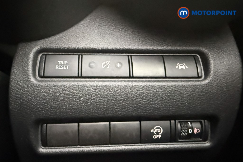 Nissan Juke N-Connecta Manual Petrol SUV - Stock Number (1669482) - 17th supplementary image