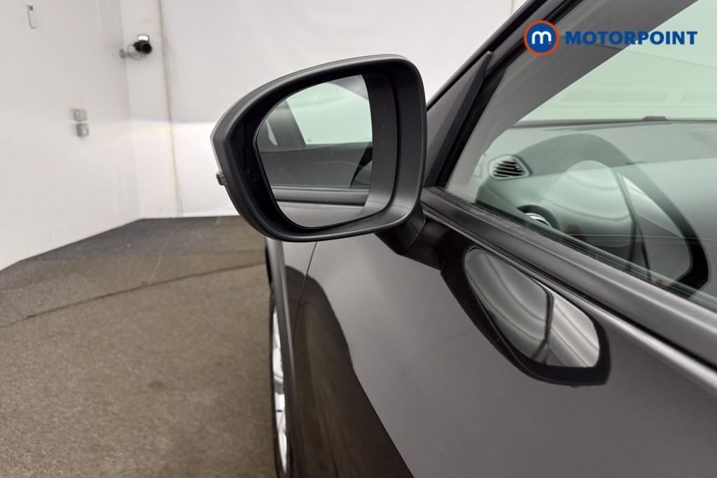 Nissan Juke N-Connecta Manual Petrol SUV - Stock Number (1669482) - 29th supplementary image