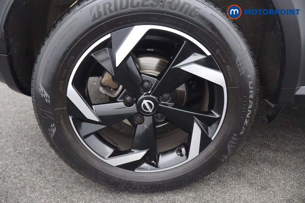 Nissan Juke N-Connecta Automatic Petrol SUV - Stock Number (1669781) - 14th supplementary image