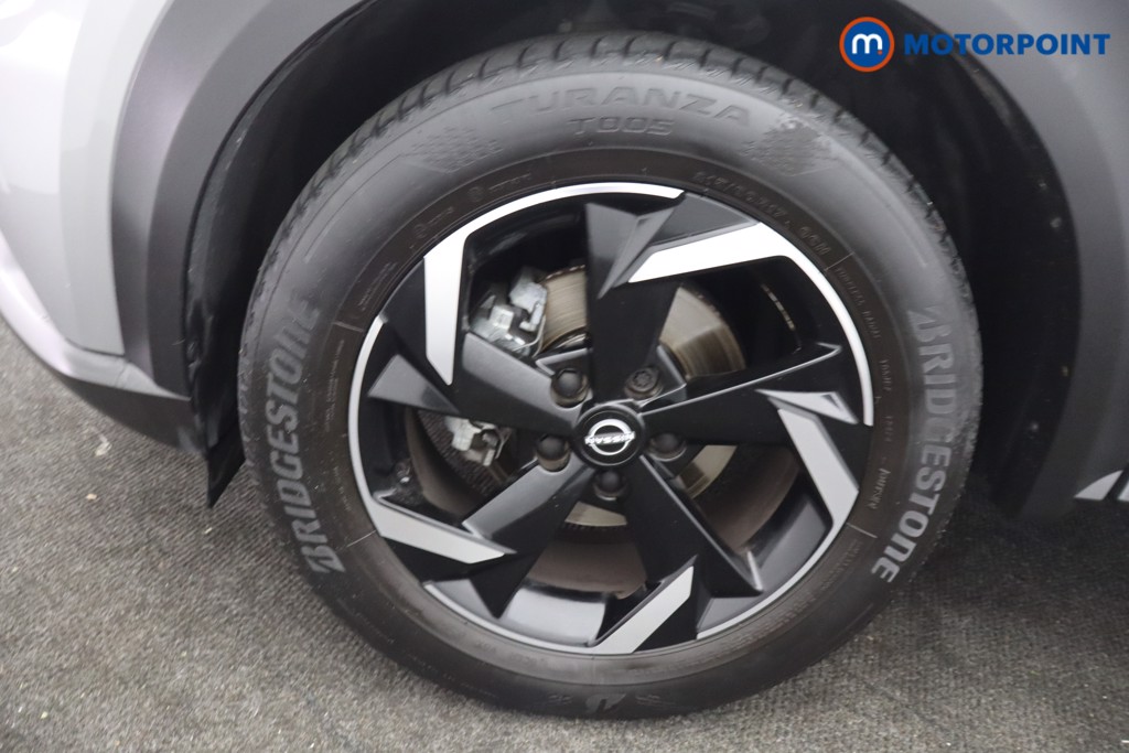 Nissan Juke N-Connecta Automatic Petrol SUV - Stock Number (1669781) - 17th supplementary image