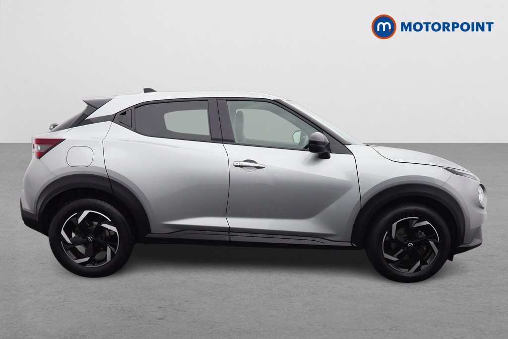 Nissan Juke N-Connecta Automatic Petrol SUV - Stock Number (1669781) - Drivers side