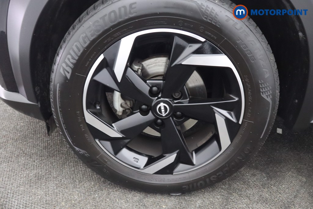 Nissan Juke N-Connecta Automatic Petrol SUV - Stock Number (1669783) - 17th supplementary image