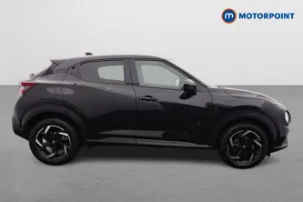 Nissan Juke N-Connecta Automatic Petrol SUV - Stock Number (1669783) - Drivers side