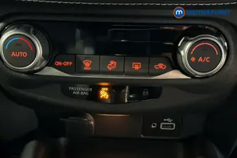 Nissan Juke N-Connecta Automatic Petrol SUV - Stock Number (1669785) - 994th supplementary image