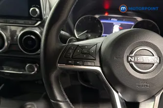 Nissan Juke N-Connecta Automatic Petrol SUV - Stock Number (1669785) - 4th supplementary image