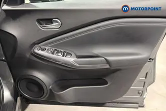 Nissan Juke N-Connecta Automatic Petrol SUV - Stock Number (1669785) - 18th supplementary image