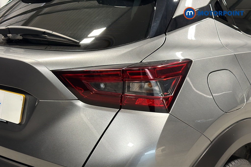 Nissan Juke N-Connecta Automatic Petrol SUV - Stock Number (1669785) - 36th supplementary image
