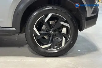 Nissan Juke N-Connecta Automatic Petrol SUV - Stock Number (1669785) - 45th supplementary image