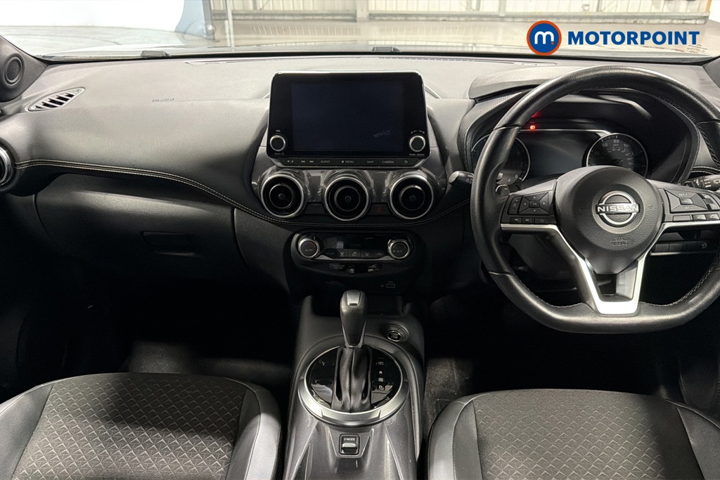 Nissan Juke N-Connecta Automatic Petrol SUV - Stock Number (1669785) - 1st supplementary image