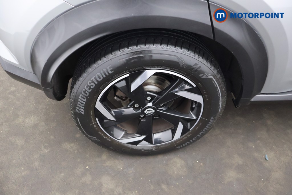 Nissan Juke N-Connecta Automatic Petrol SUV - Stock Number (1669786) - 3rd supplementary image