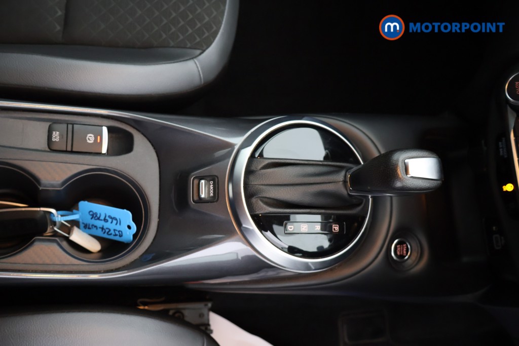 Nissan Juke N-Connecta Automatic Petrol SUV - Stock Number (1669786) - 13th supplementary image