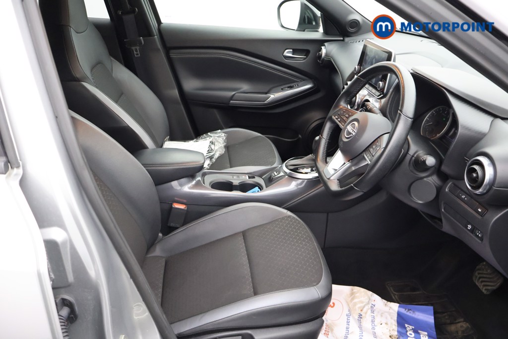 Nissan Juke N-Connecta Automatic Petrol SUV - Stock Number (1669786) - 21st supplementary image