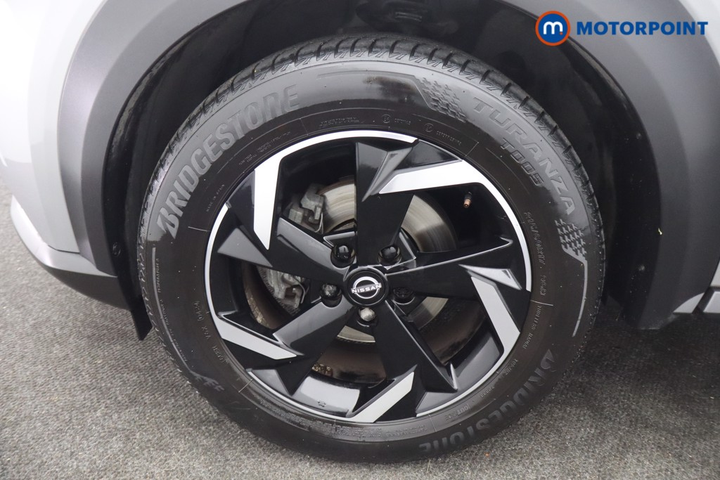 Nissan Juke N-Connecta Automatic Petrol SUV - Stock Number (1669793) - 17th supplementary image