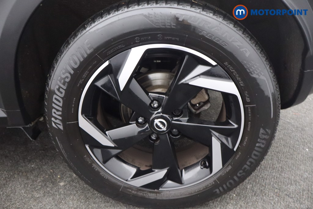 Nissan Juke N-Connecta Automatic Petrol SUV - Stock Number (1669793) - 18th supplementary image