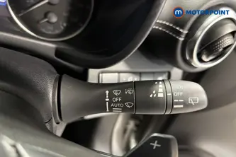 Nissan Juke N-Connecta Automatic Petrol SUV - Stock Number (1669794) - 6th supplementary image