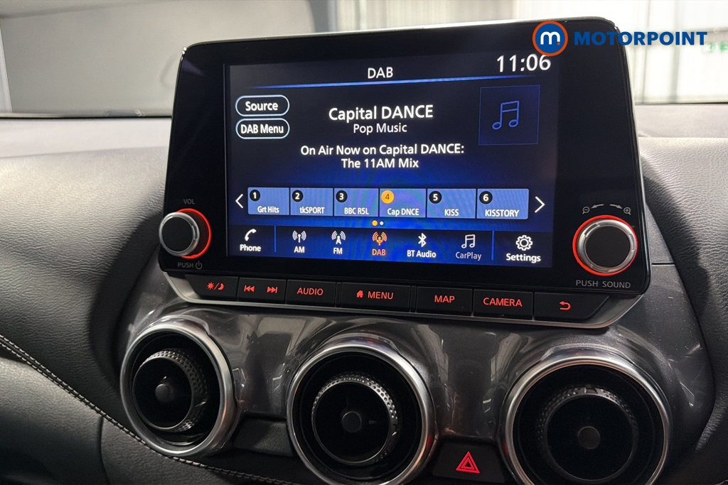 Nissan Juke N-Connecta Automatic Petrol SUV - Stock Number (1669794) - 8th supplementary image