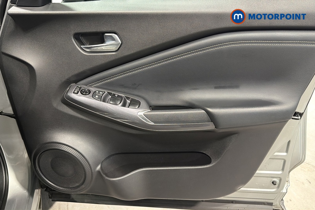 Nissan Juke N-Connecta Automatic Petrol SUV - Stock Number (1669794) - 10th supplementary image