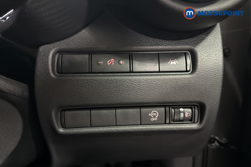 Nissan Juke N-Connecta Automatic Petrol SUV - Stock Number (1669794) - 11th supplementary image