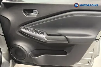 Nissan Juke N-Connecta Automatic Petrol SUV - Stock Number (1669794) - 18th supplementary image